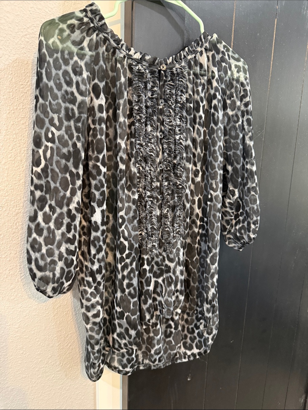 Women's Leopard Print Peasant Blouse - Black & Gray
